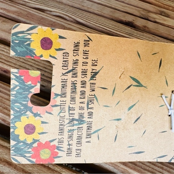 Knitmares Keychain Bumble Bee Bumblee Knit Key Chain New Purchase Charm Buzz - Picture 7 of 9